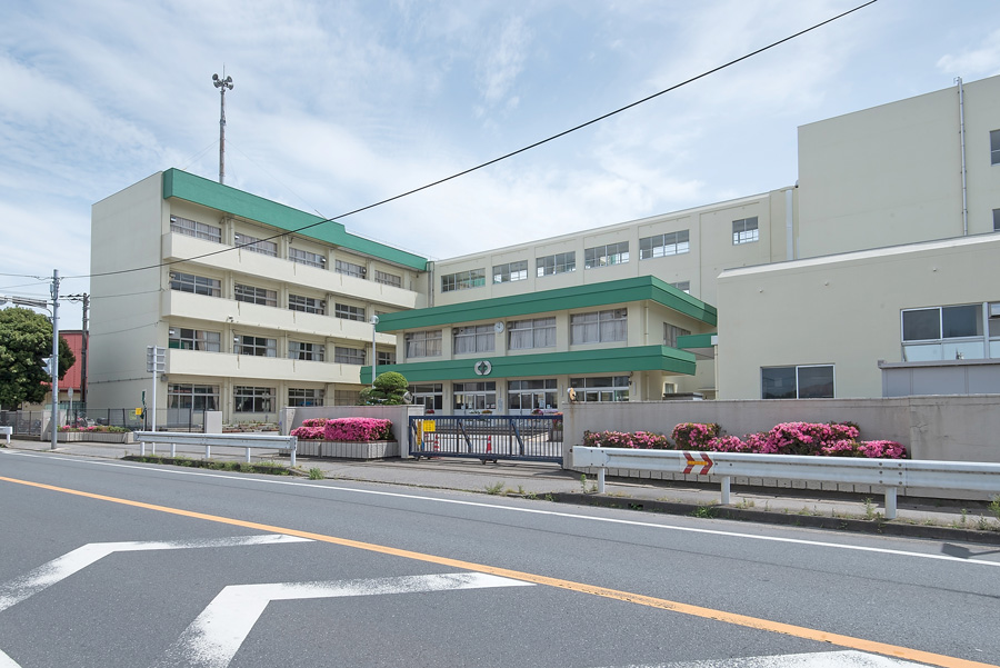 二和小学校(現地より徒歩7分)