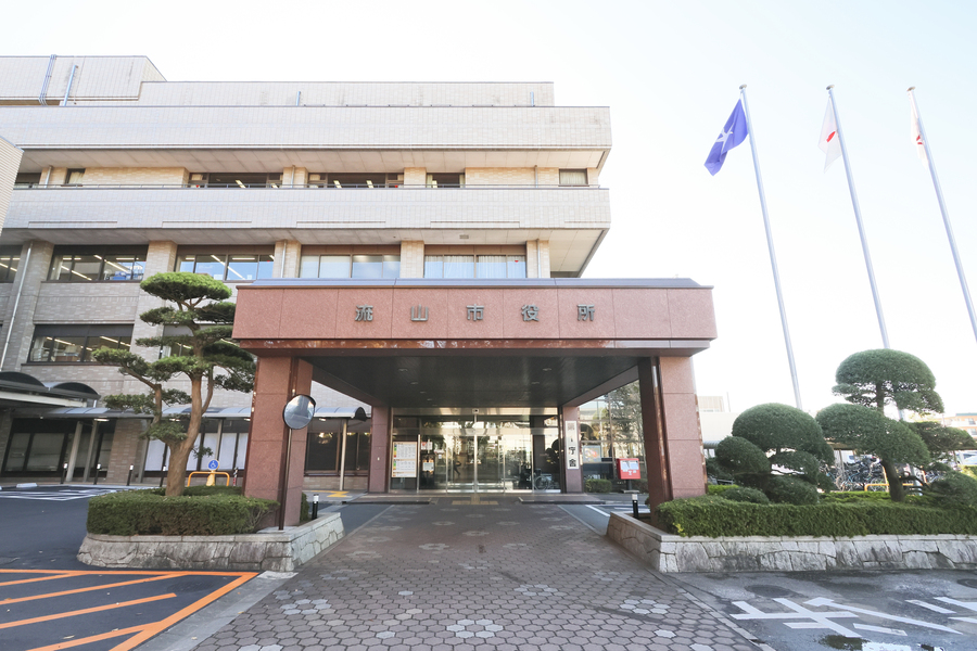 流山市役所